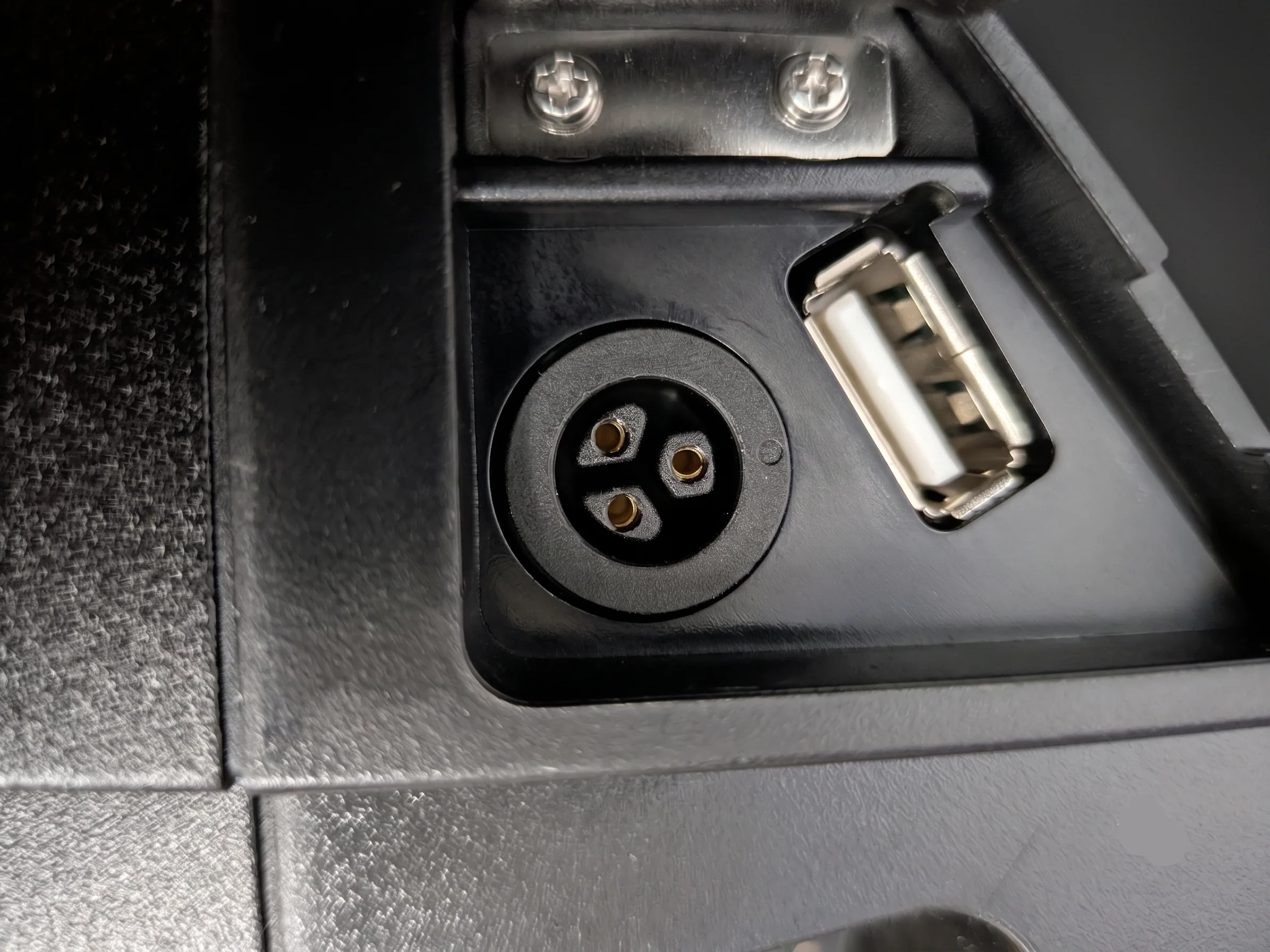 Charger Converter Cable ( DC 2.1 Barrel Plug to Mini 3-Pin ) - Image 2